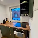 Unique Jungle Leaf *