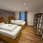 Apartment Unique Jungle Leaf Ulm